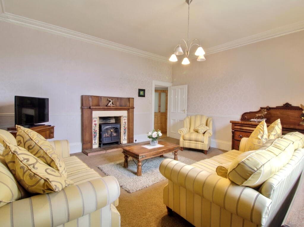 Comfortable second sitting room inside Meikle Richorn
